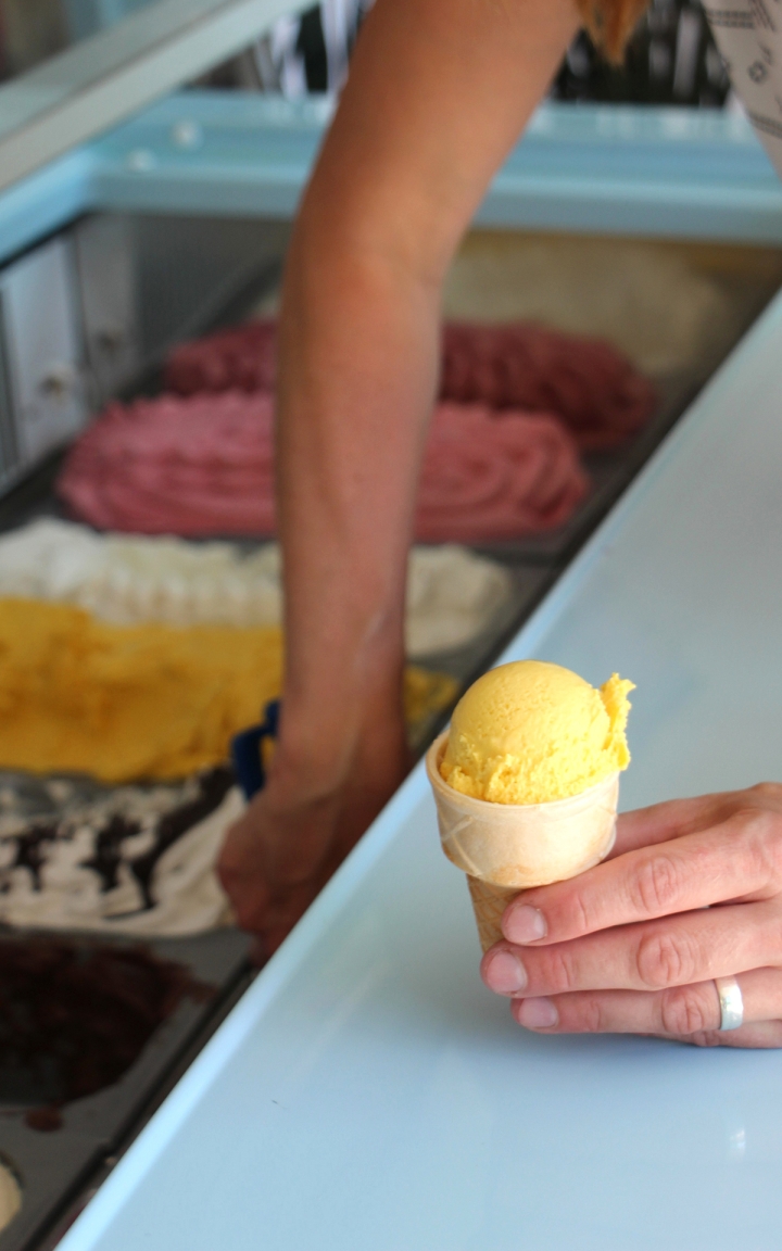 KEFFELS CAFETERIA Eis